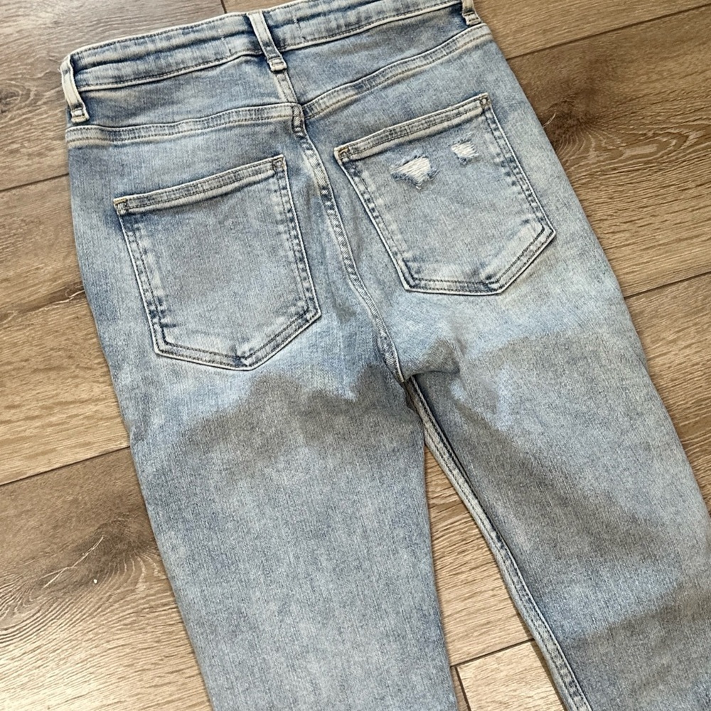We The Free Sabrina High Rise Distressed Skinny Jeans Lightwash - Picture 11 of 12
